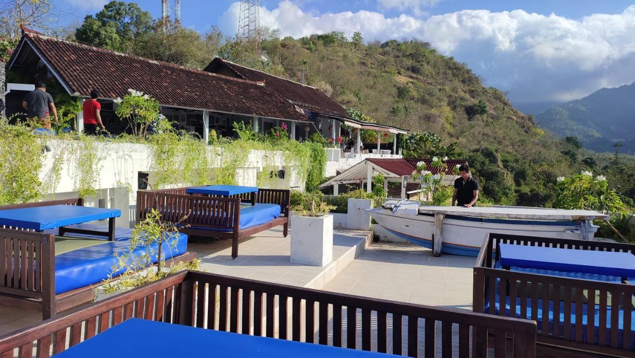 Waenis Sunset View Hotel And Restaurant, Amed, Bali Екстер'єр фото