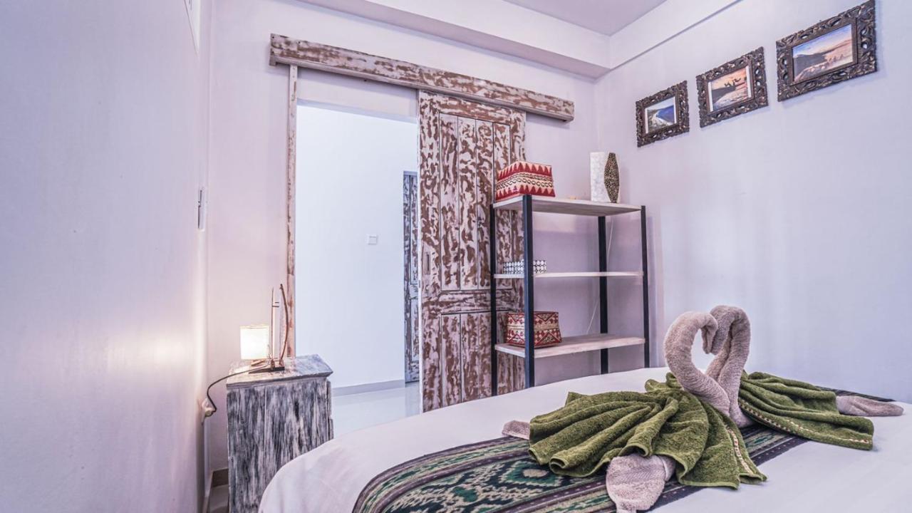 Waenis Sunset View Hotel And Restaurant, Amed, Bali Екстер'єр фото