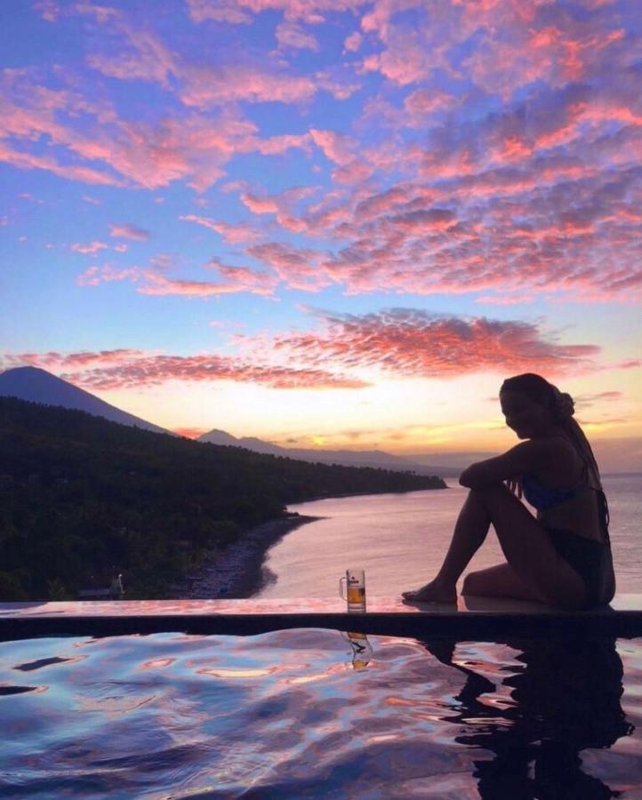 Waenis Sunset View Hotel And Restaurant, Amed, Bali Екстер'єр фото