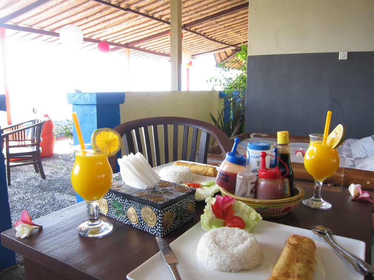 Waenis Sunset View Hotel And Restaurant, Amed, Bali Екстер'єр фото