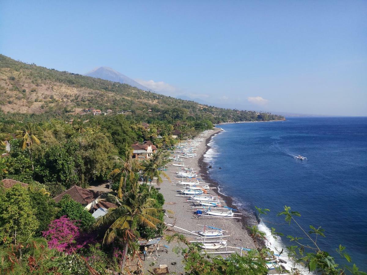 Waenis Sunset View Hotel And Restaurant, Amed, Bali Екстер'єр фото